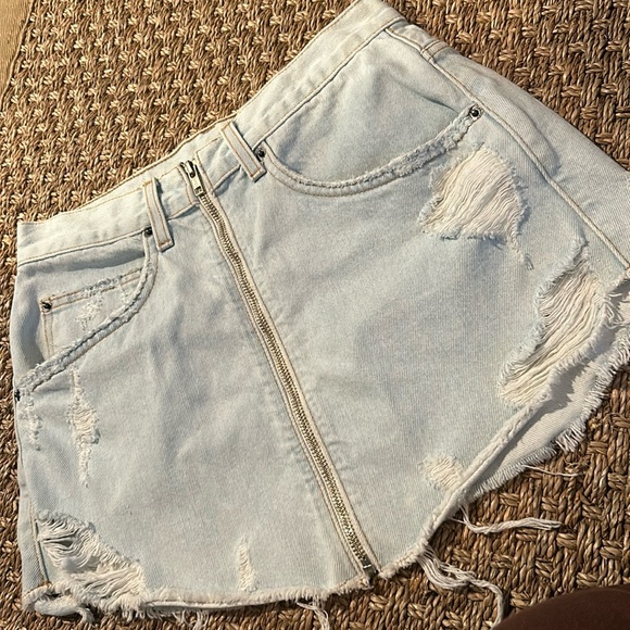 Carmar LF Light‎ Blue Denim Washed Skirt Size 27